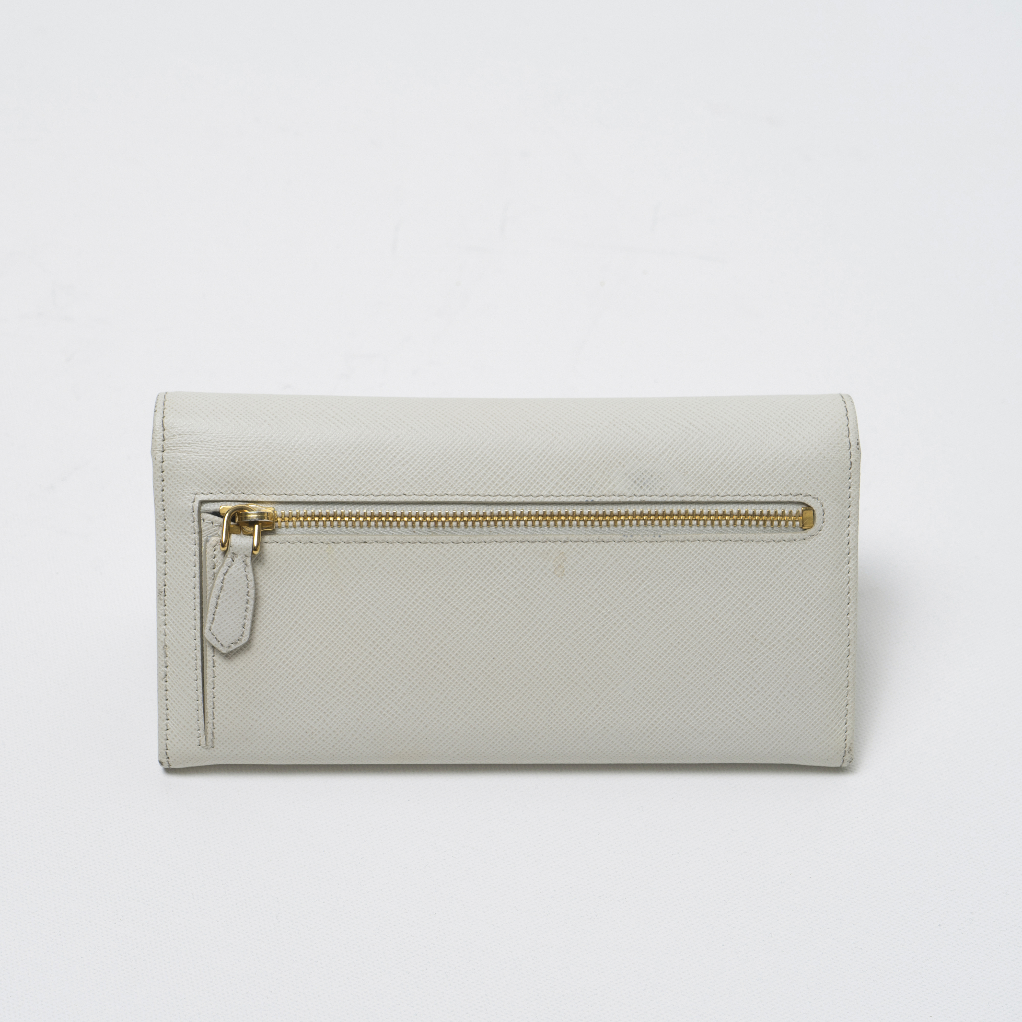 Prada_w-2