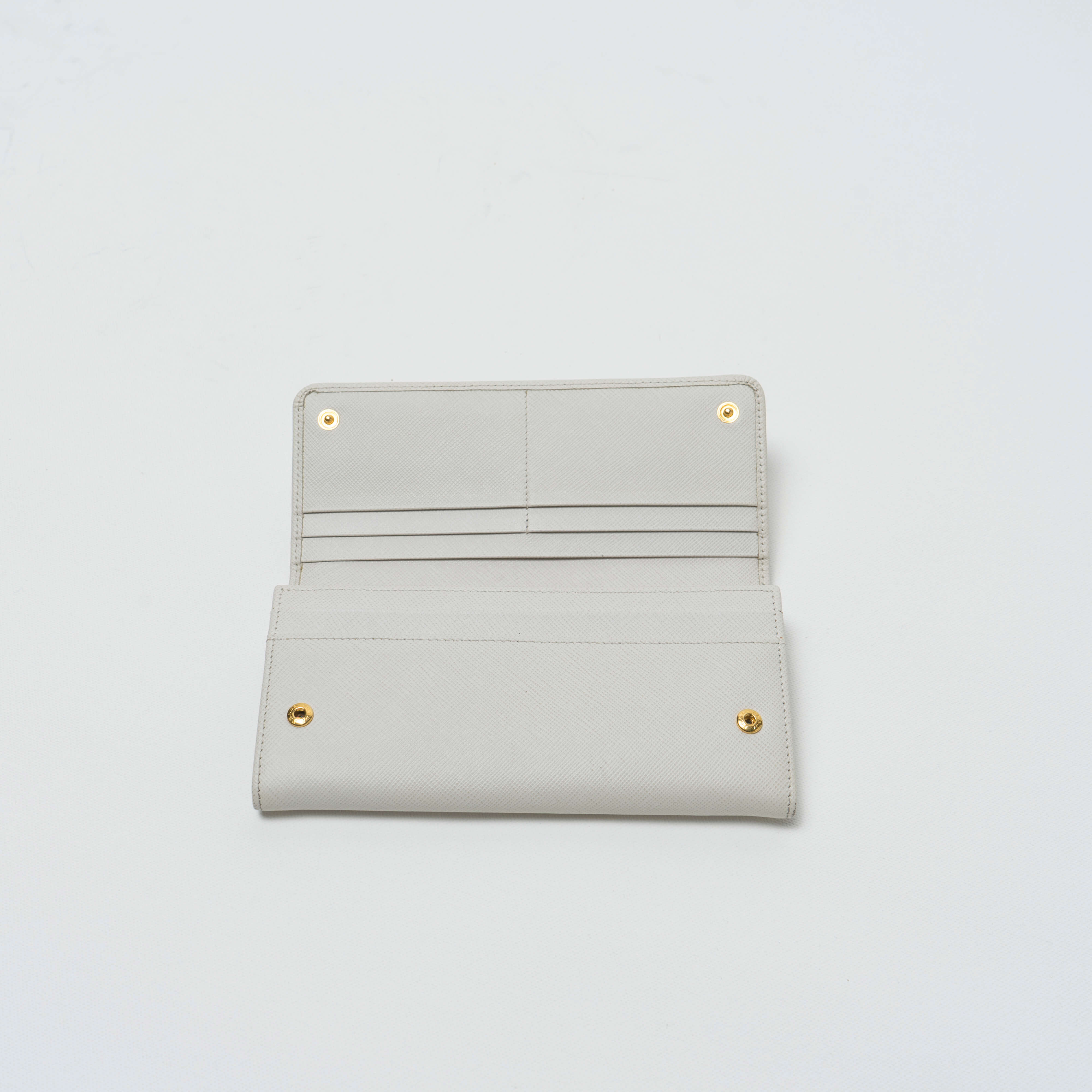 Prada_w-3
